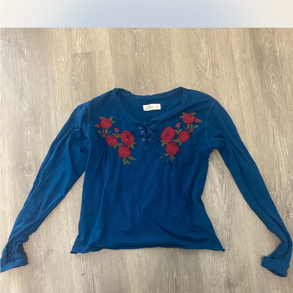 Hollister Tops - Vitange Hollister long sleeve Floral Embroidered Women's Top